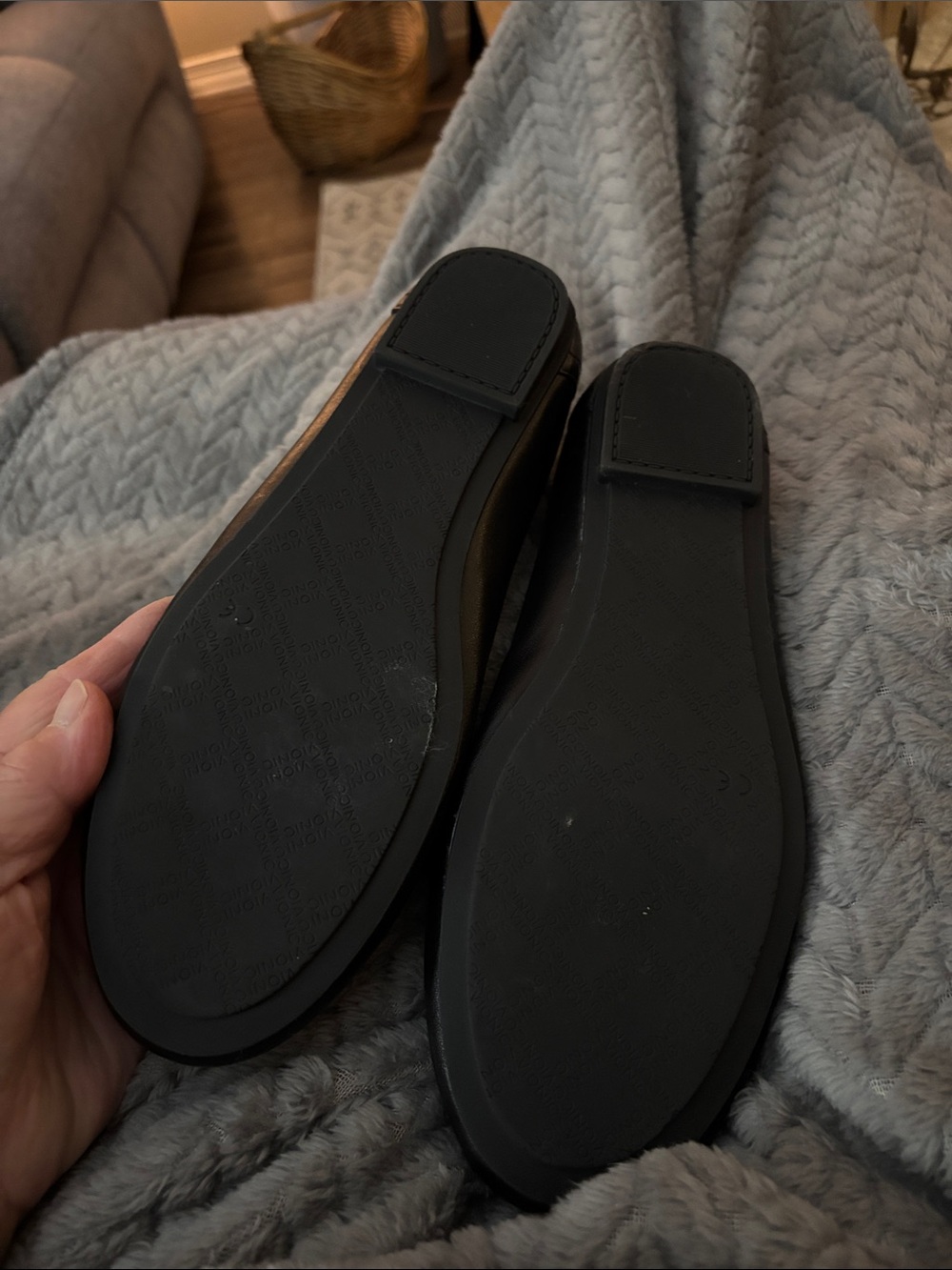 Vionic Black Leather Women's Ballet Flats - Picture 9 of 11
